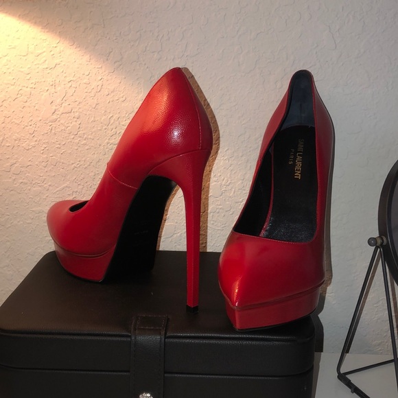 WORN ONCE YSL PERFECT CONDITION TRIBUTE PUMPS - Picture 4 of 10